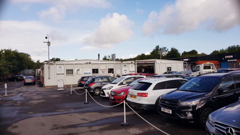About Us | Brin Jones Car Body Repairs